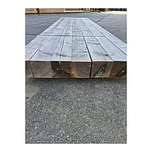 Pak 403 B-keus Douglas ruw (flinke scheuren) 150x150mm volume: 28m1 = 0,63m3